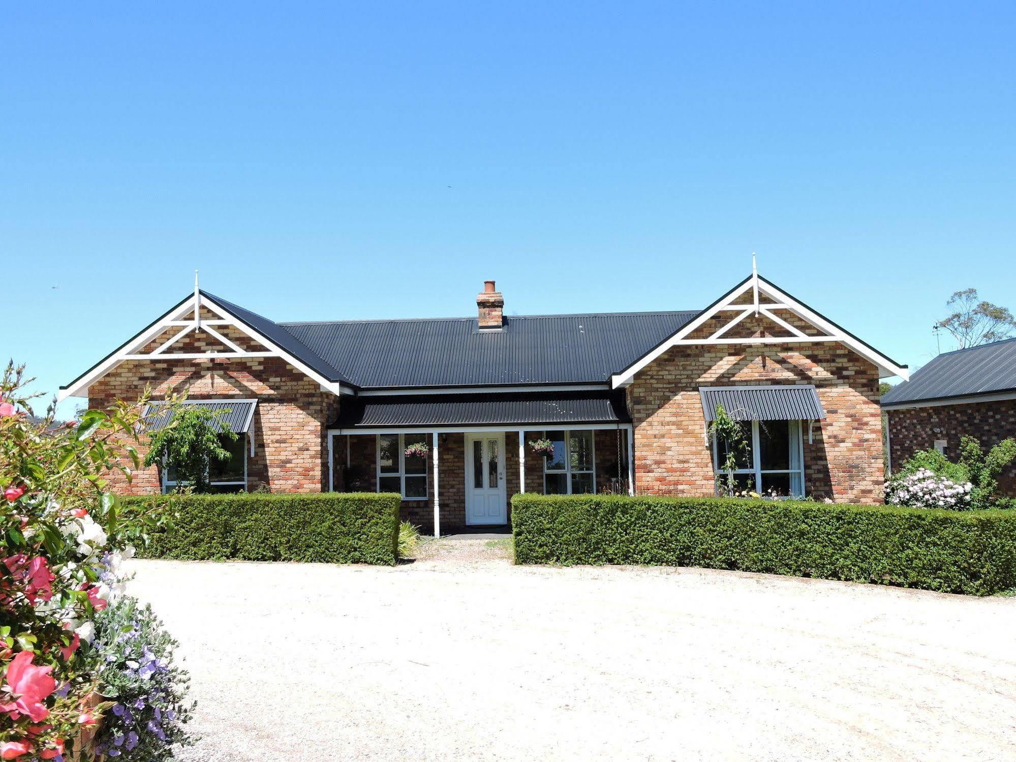Hazelcreek Cottages Exeter Ngoại thất bức ảnh